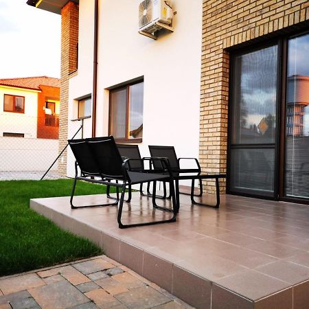 Relax And Sun Apartment Dunajska Streda Exterior photo